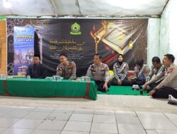 Ajak Santri Patuh Lalu Lintas, Kasat Lantas Polres OKUS Masuk Pesantren