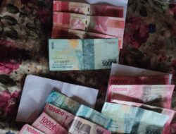 Gaji Guru Honorer Dipotong, ATM Juga di Tahan Kepala Sekolah