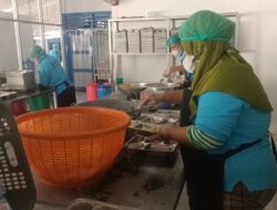 Dapur 1 MBG Kampung Serdang Pastikan Sterilisasi Makanan Yang Akan Disajikan