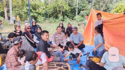 Polsek Kasui Sambangi Warga di Datar Bancong Sosialisasi Kamtibmas 