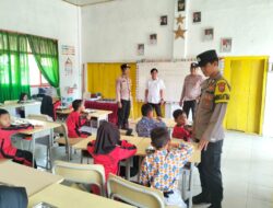 Monitoring MBG di SDN, Polsek Banjit Cek Pemenuhan Gizi Secara Langsung