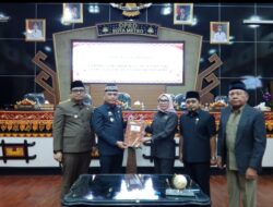 Paripurna DPRD Metro Teken Nota Kesepakatan KUA-PPAS 2026 ‎ ‎