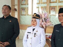 Anita, Wanita Pertama Menjadi Camat di OKU Selatan