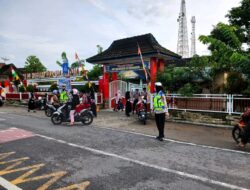 Jaga Keselamatan, Personel Lantas Polres OKU Selatan Aktifkan Bantu Penyeberangan Siswa