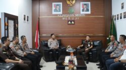 Selama 14 Hari, Polres Mesuji dan Polsek Terima Penyerahan 80 Pucuk Senpira dan 85 Butir Amunisi Dari Masyarakat