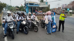 Satlantas Polres Way Kanan Sosialisasi Aplikasi Siger Lampung Presisi kepada Pengguna Jalan