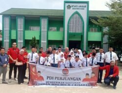 PDI Perjuangan Sumut Beri Tali Asih Rp500 Ribu untuk 21 Siswa MTSN 2 Kisaran Korban Dugaan Keracunan MBG